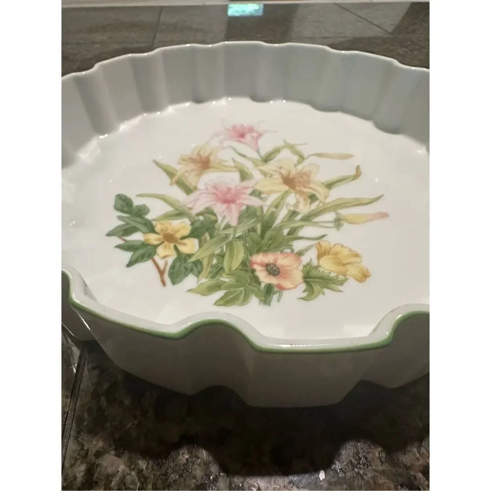 Vintage Shafford quiche or pie plate. Porcelain